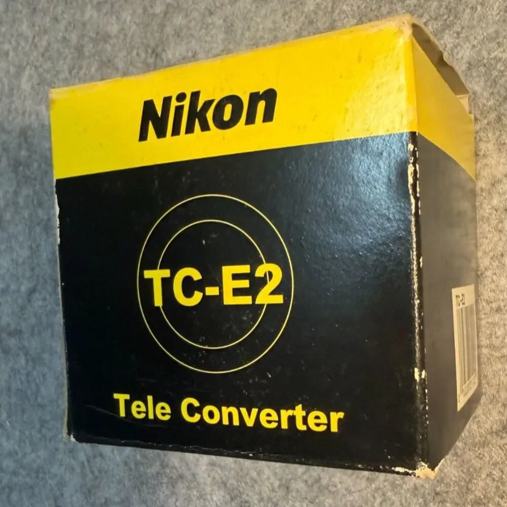 Nikon TC-E2 2x Teleconverter Lens Kit - Boxed with Caps & Pouch (28mm Thread)